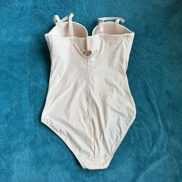 NWOT Wacoal Red Carpet Shaping Bodybriefer 40D Bodysuit 801219 Beige Convertible