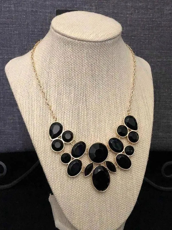 Paparazzi - Demi Diva - Black Necklace