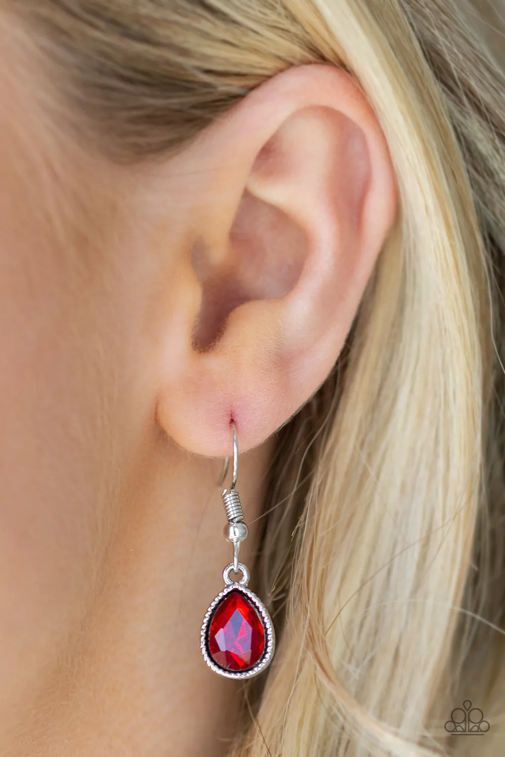 Paparazzi " Classy Classicist " Silver Metal Red Teardrop Rhinestone Solitaire Necklace Set