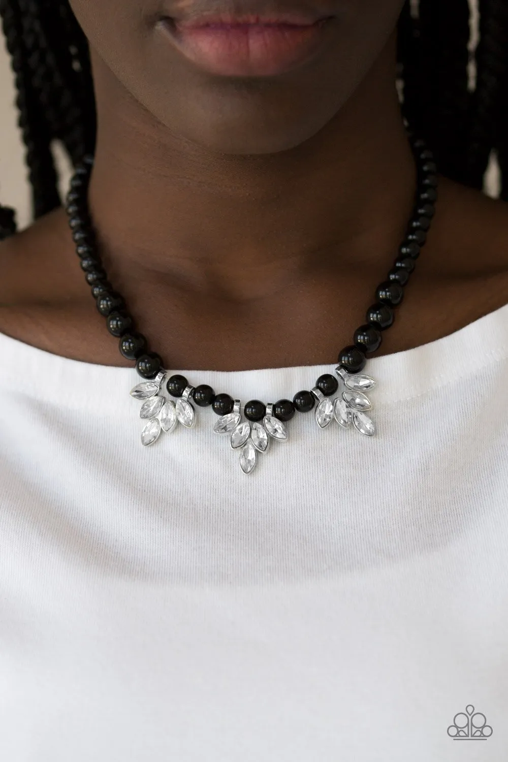 Paparazzi Society Socialite Necklace Black