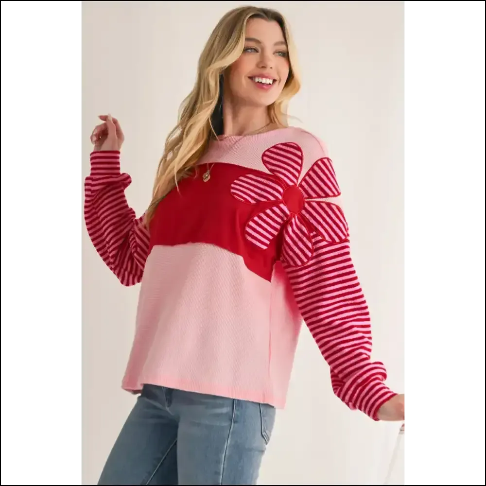 Pink Floral Colorblock: the Top that Screams "I'm Fabulous " 🌸