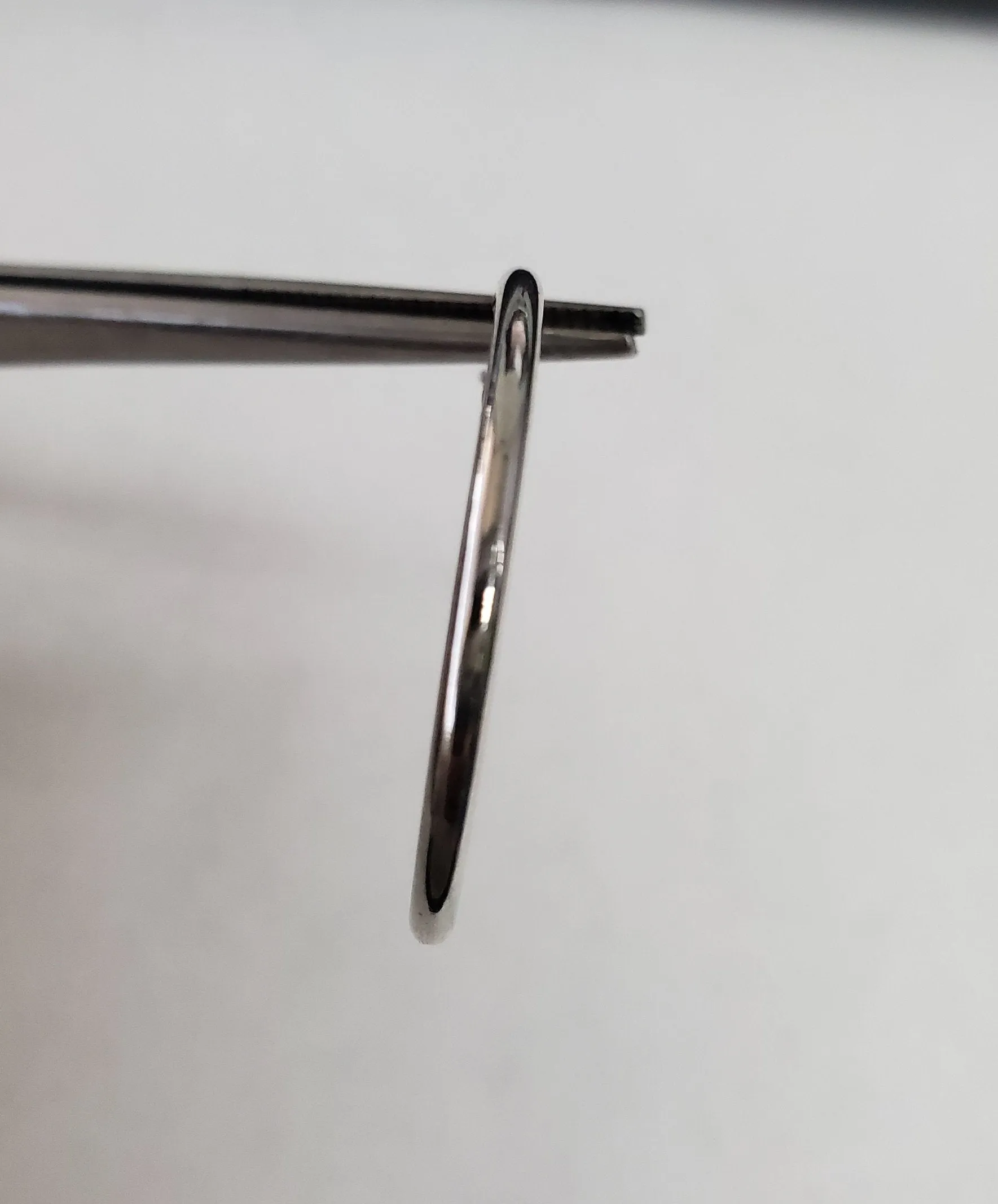 Polished One Inch 14K White Gold Hoops