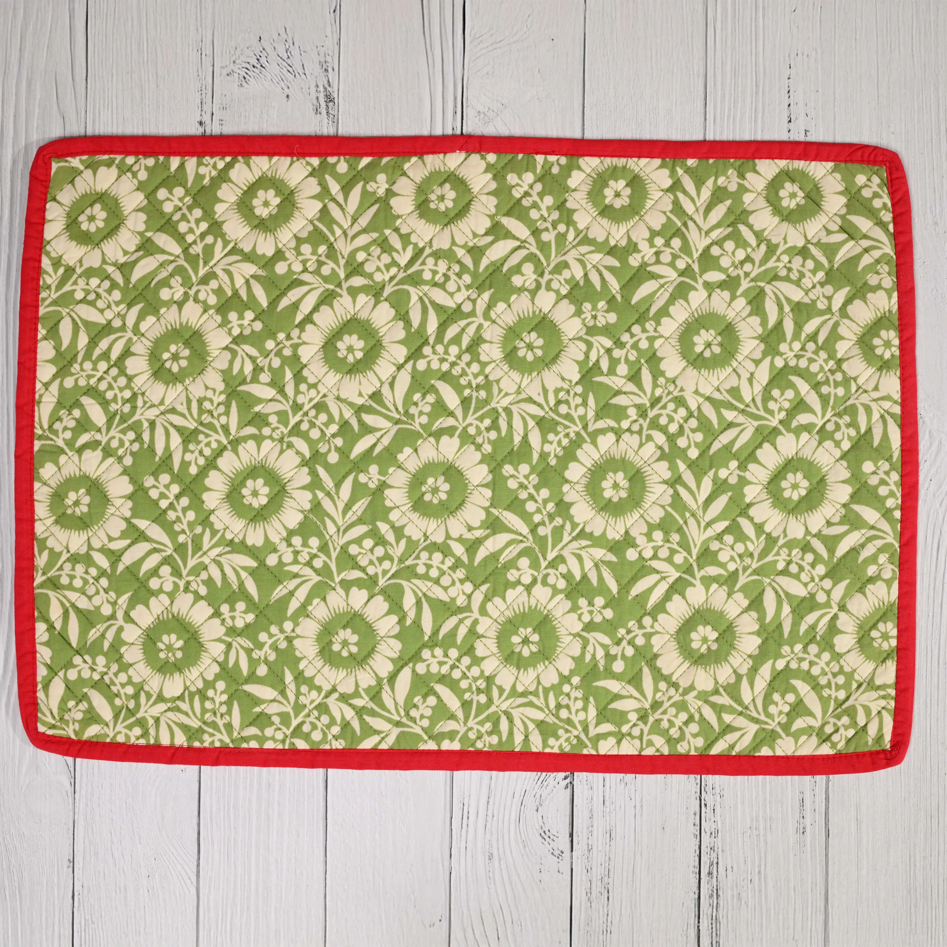 Quilted Floral Cotton Placemat (set of 6)