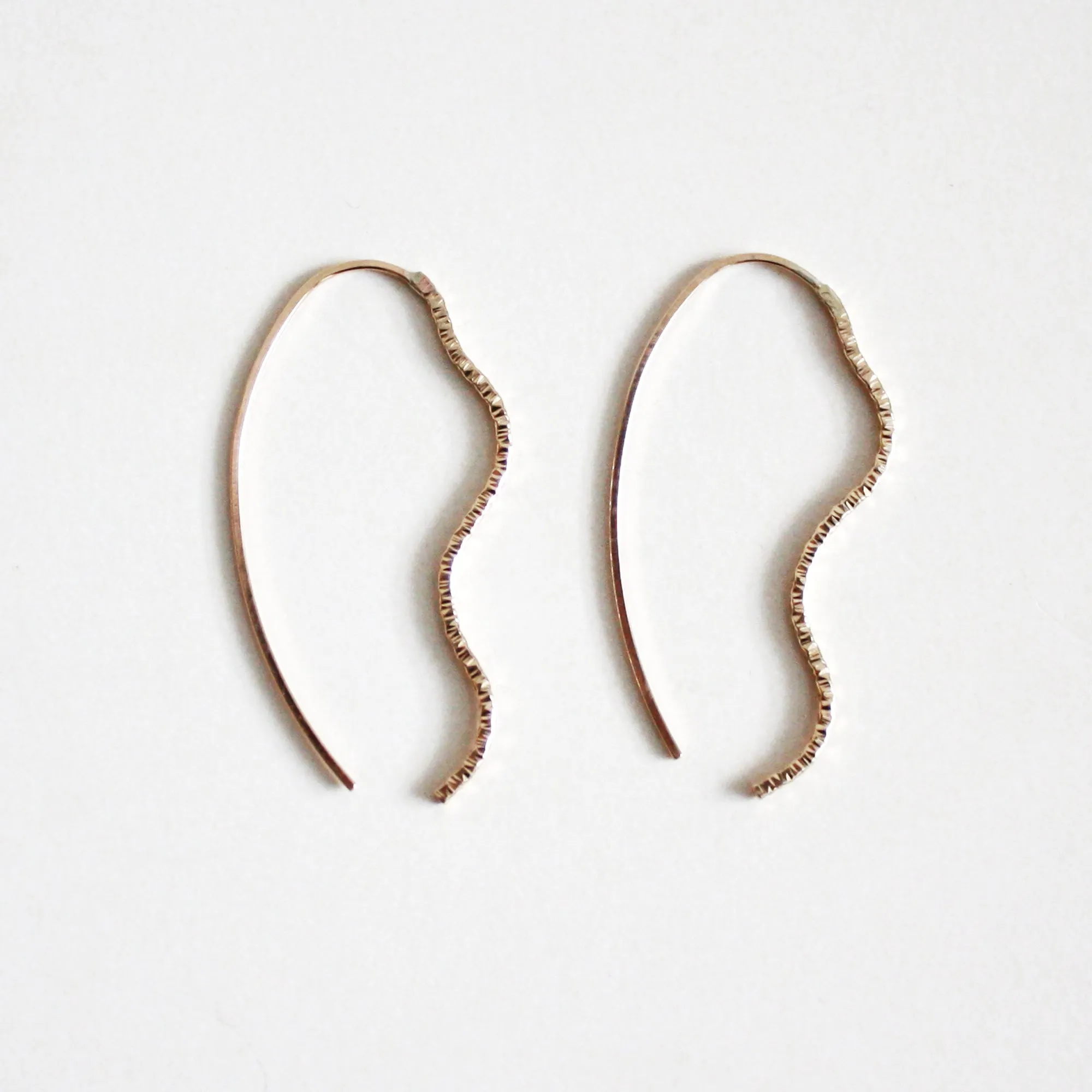 Sparkle Wavy Threader Earrings - Large
