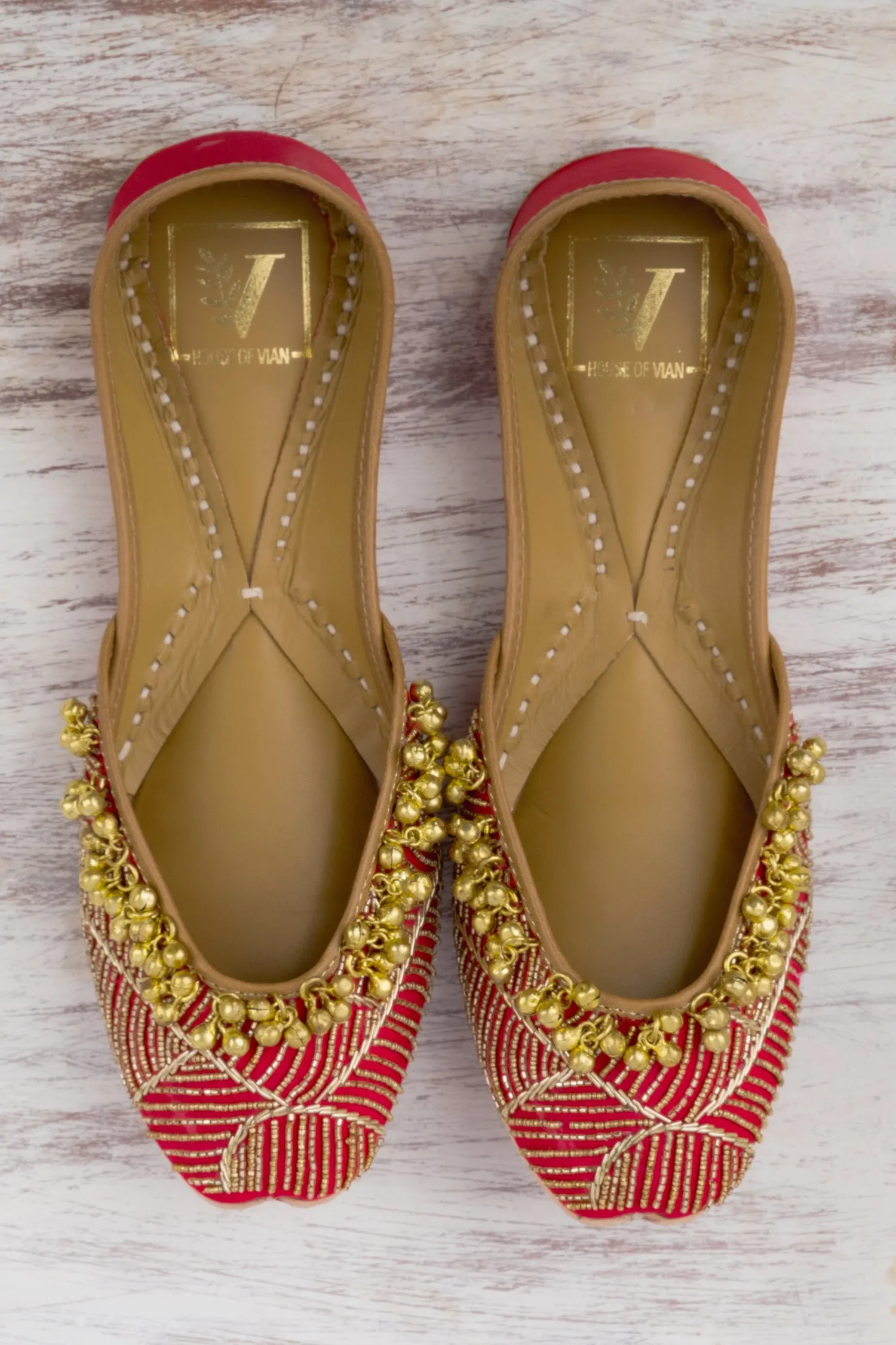 Surmya Juttis