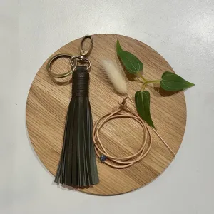 THE SCARF COMPANY Nelly Tassel Keyring - Green
