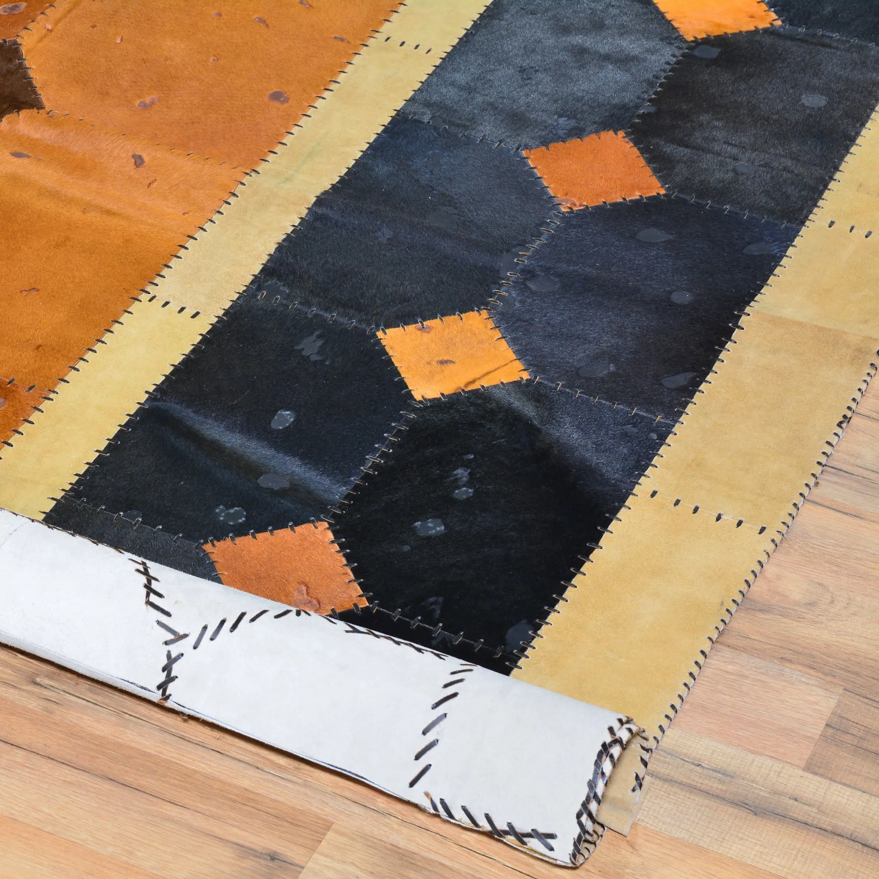 Turkish Cowhide Patchwork Hand Stitched Rug (Size 5.7 X 7.8) Cwral-7173
