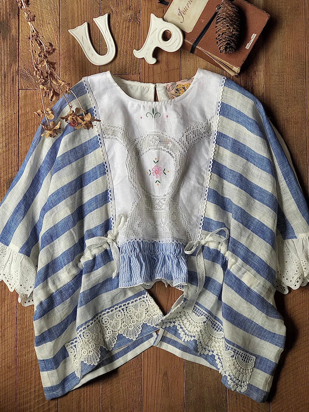 Unlogical Poem Retro Style Lace Embroidered Patchwork Breton Top
