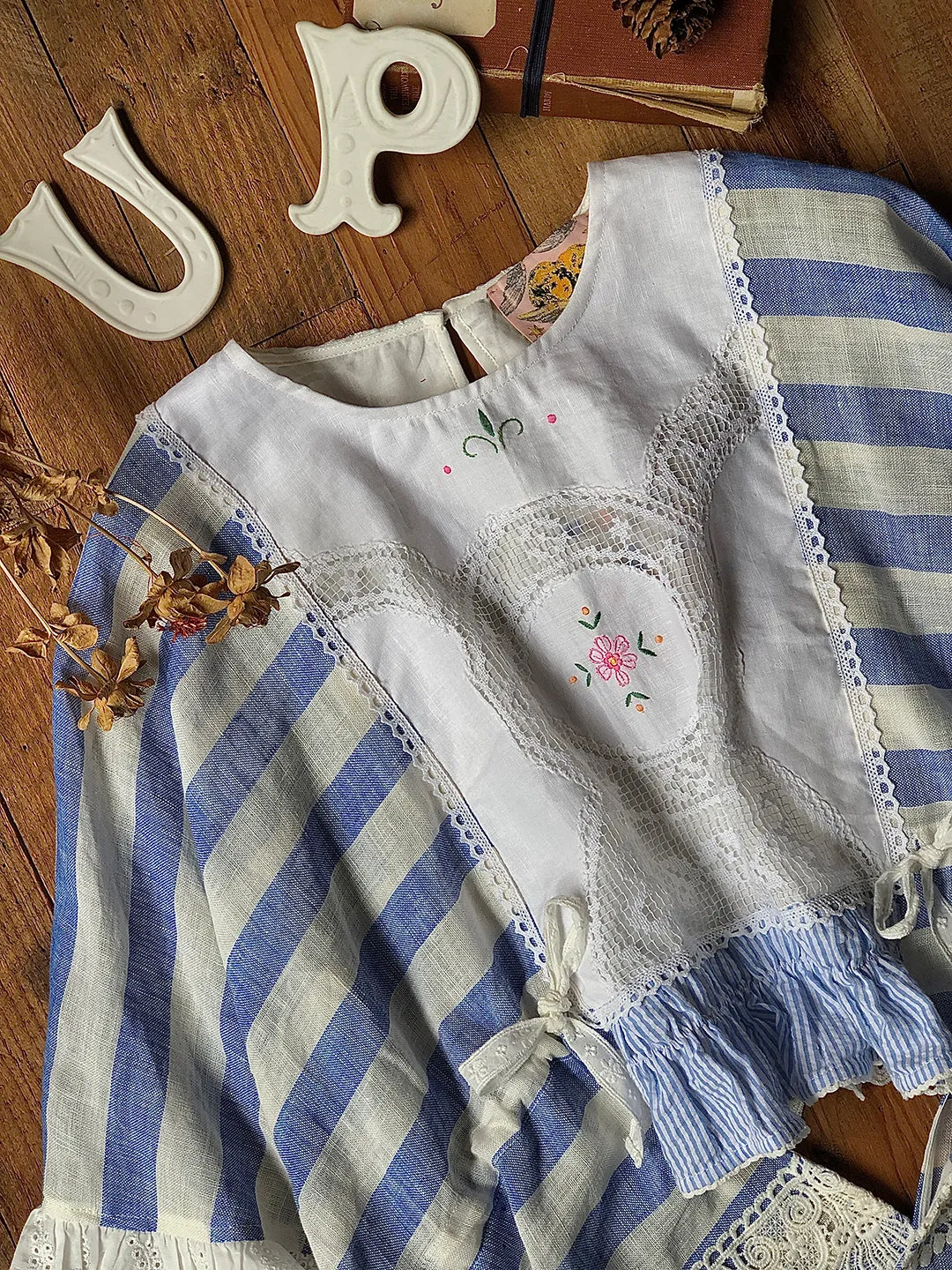 Unlogical Poem Retro Style Lace Embroidered Patchwork Breton Top
