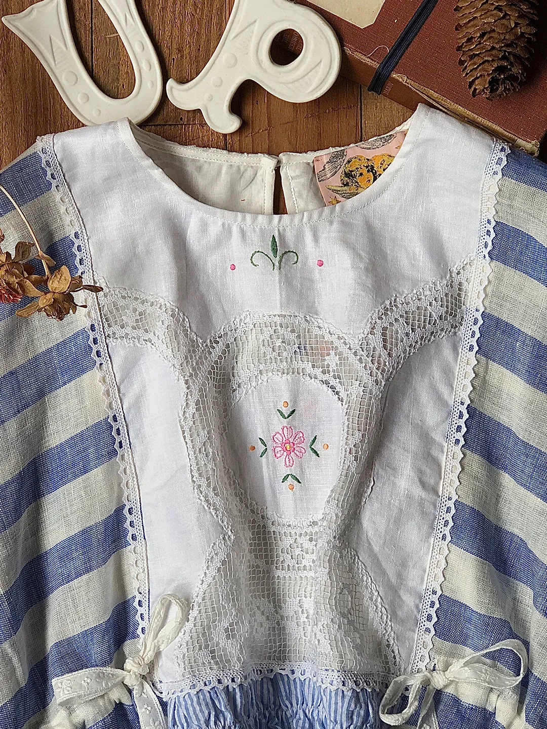 Unlogical Poem Retro Style Lace Embroidered Patchwork Breton Top