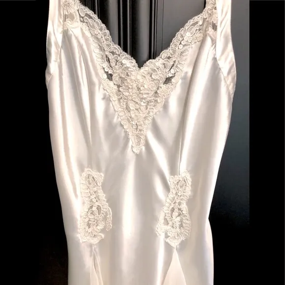 Victoria’s Secret ivory Satin  &amp; Chiffon embellished sequin, lace chemise. Sz S
