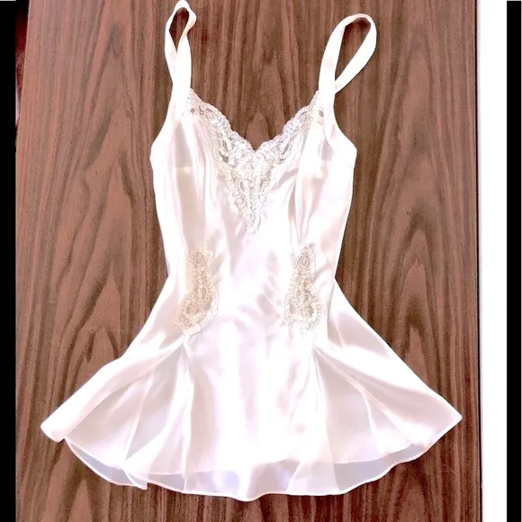 Victoria’s Secret ivory Satin  &amp; Chiffon embellished sequin, lace chemise. Sz S