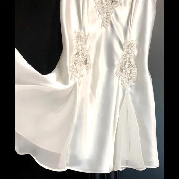 Victoria’s Secret ivory Satin  &amp; Chiffon embellished sequin, lace chemise. Sz S