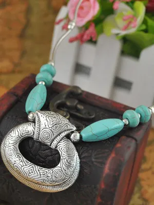 Vintage Turquoise Necklace Bohemian Pattern Elliptical Pendant Necklace
