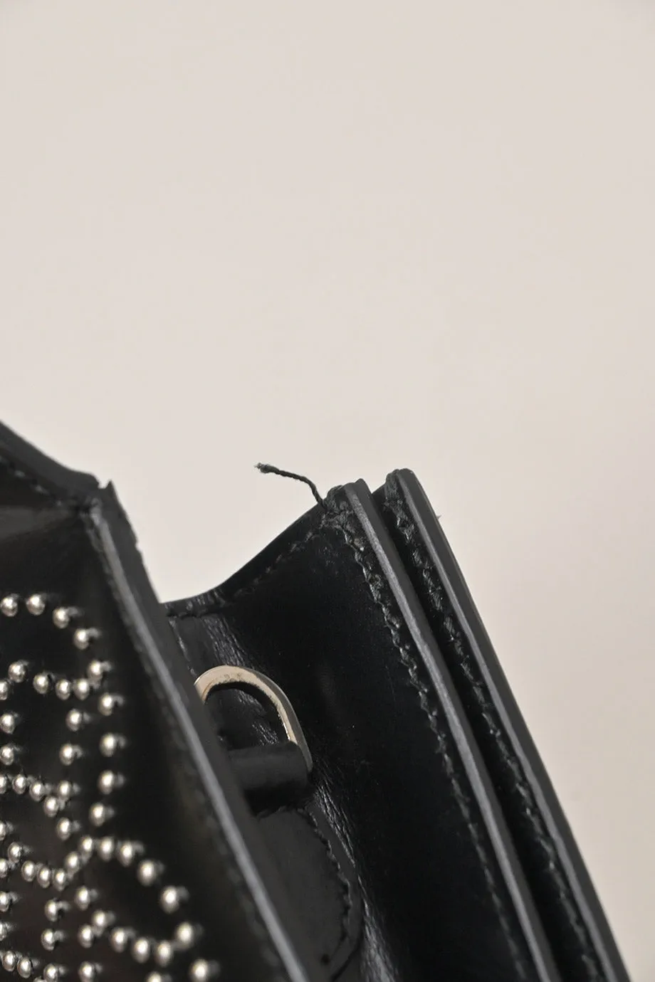 [WB6712] Alaïa | Cross-Body Bag
