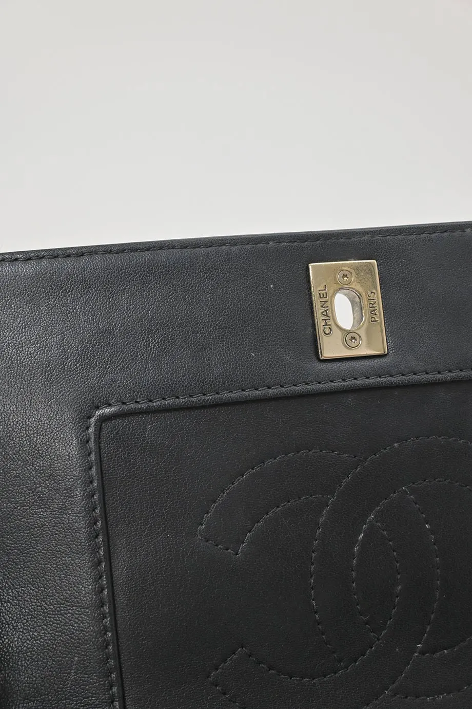 [WB7199] Chanel | Cross-Body Bag