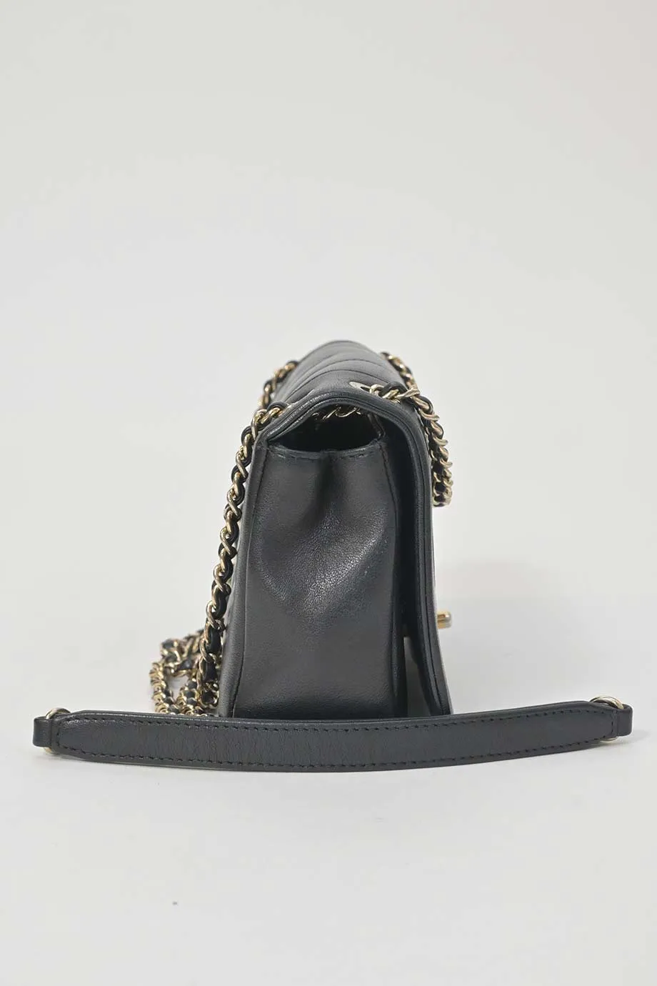 [WB7199] Chanel | Cross-Body Bag