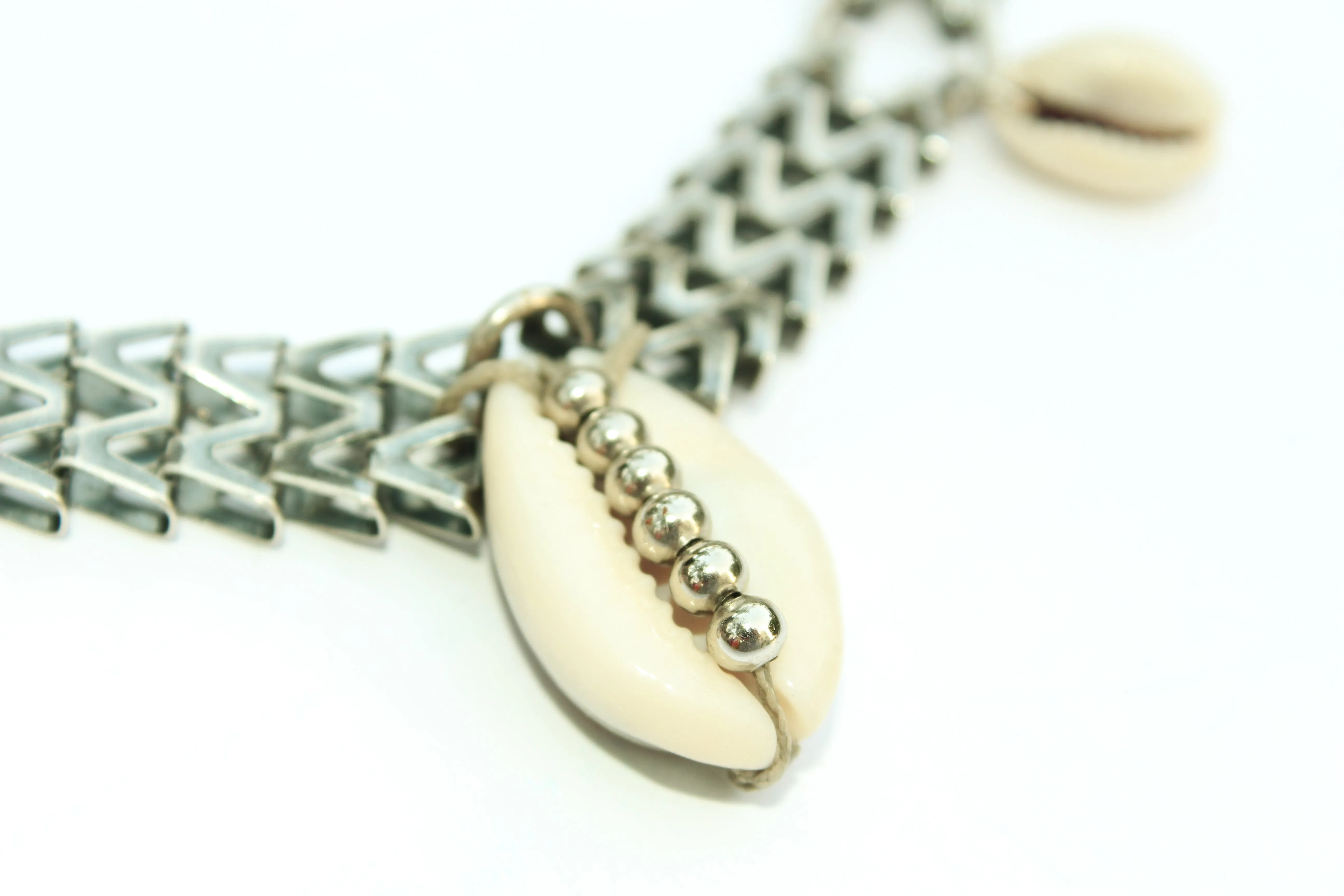 Woodstock Cowrie Choker