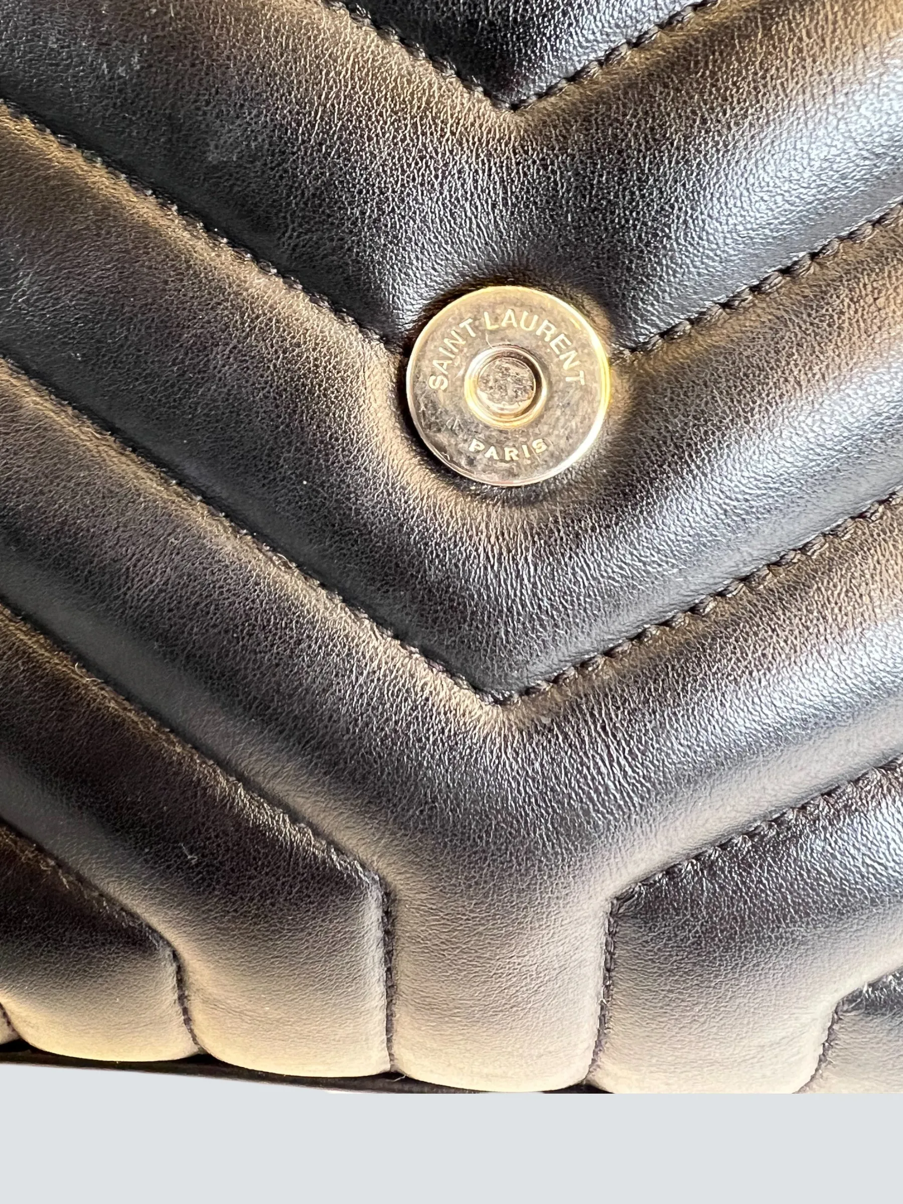 Ysl Black Leather Small LouLou Handbag