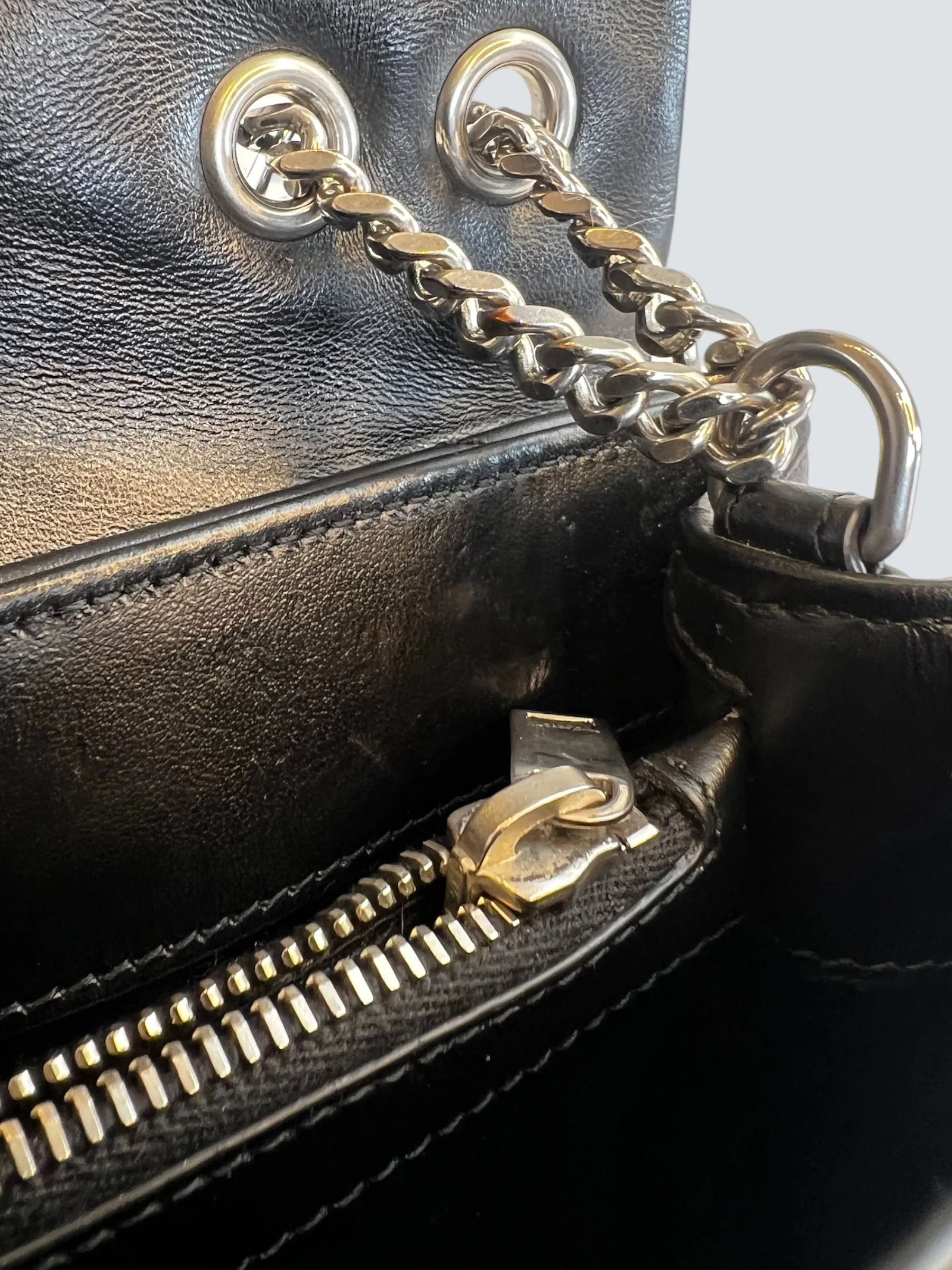 Ysl Black Leather Small LouLou Handbag